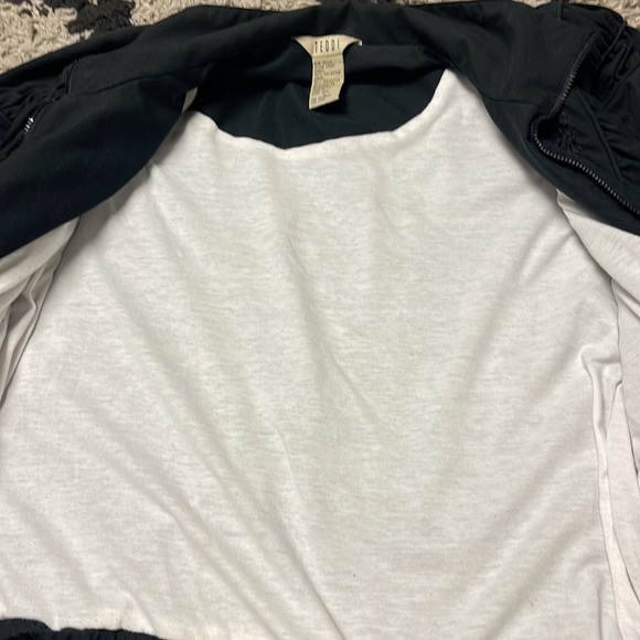 Teddi Jacket   Decorative Gathering Zip Front Side Pockets - Picture 4 of 5